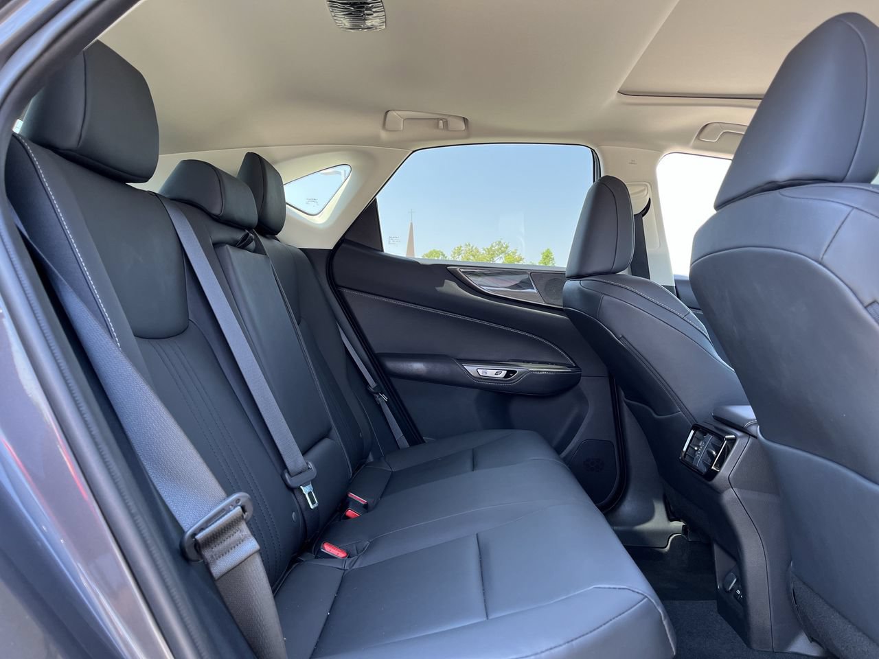 Used 2023 Lexus NX 350h AWD w/ Premium Package image 27