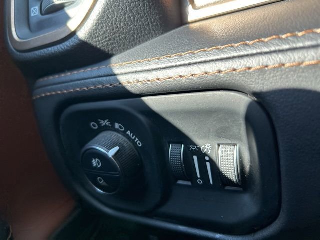 Used 2023 RAM 1500 Limited w/ Body Color Bumper Group AWD/4WD image 16