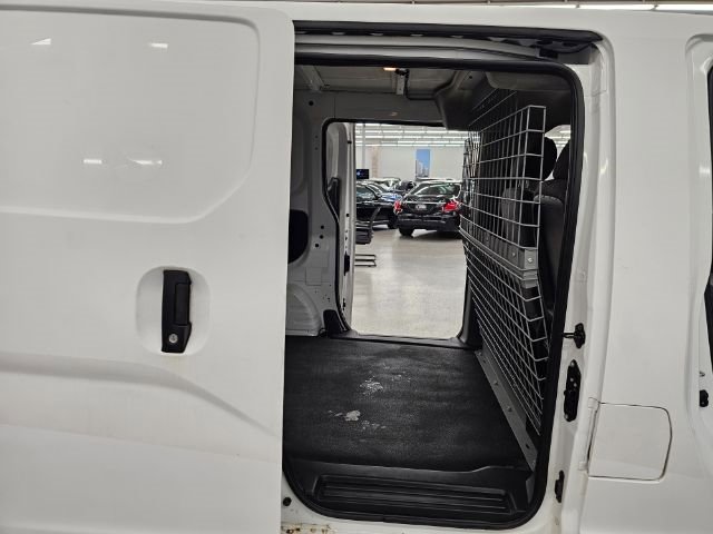 Used 2018 Chevrolet City Express LT image 29
