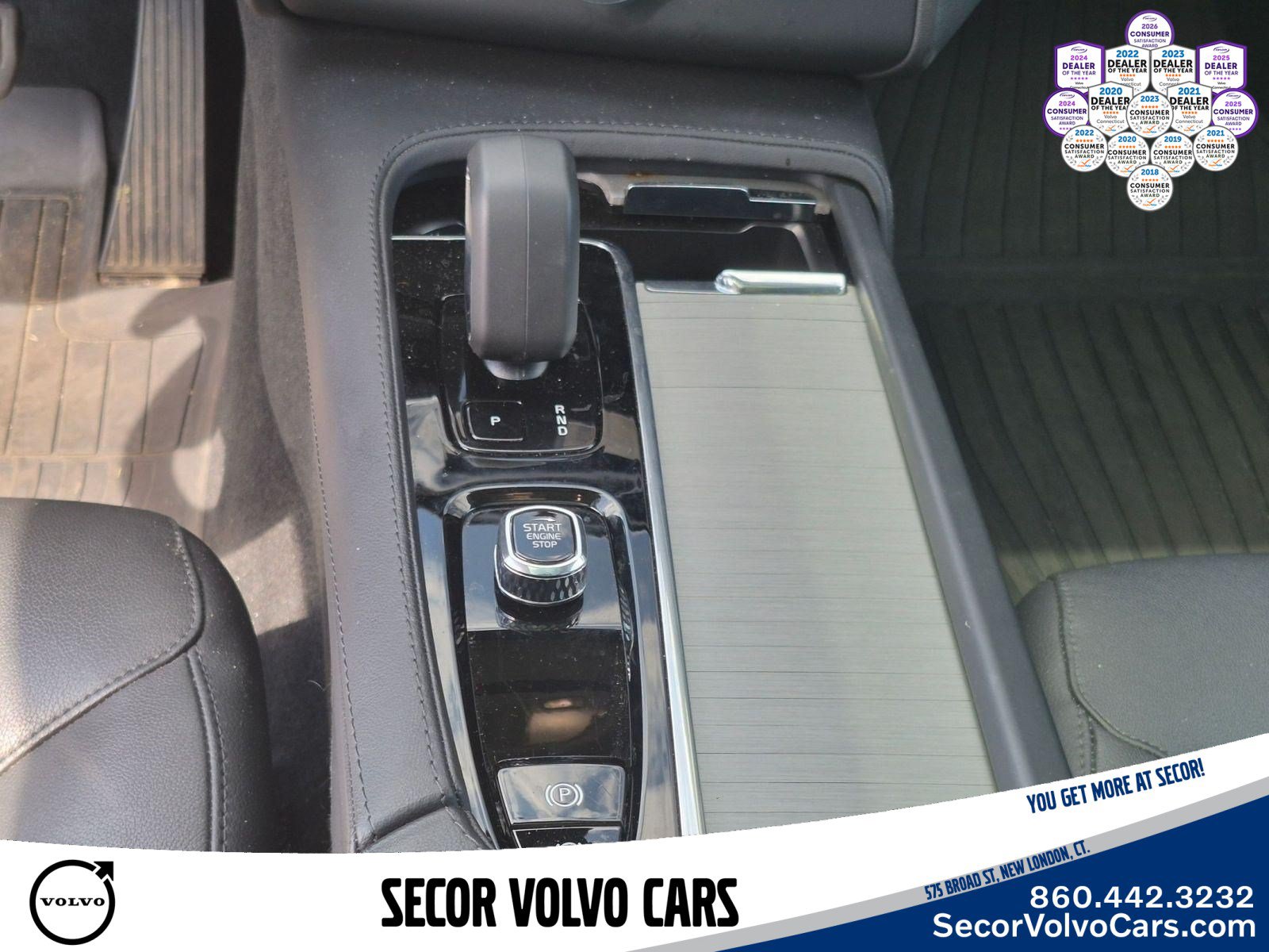 Used 2024 Volvo XC90 B5 Core w/ Protection Package Premier AWD/4WD image 18