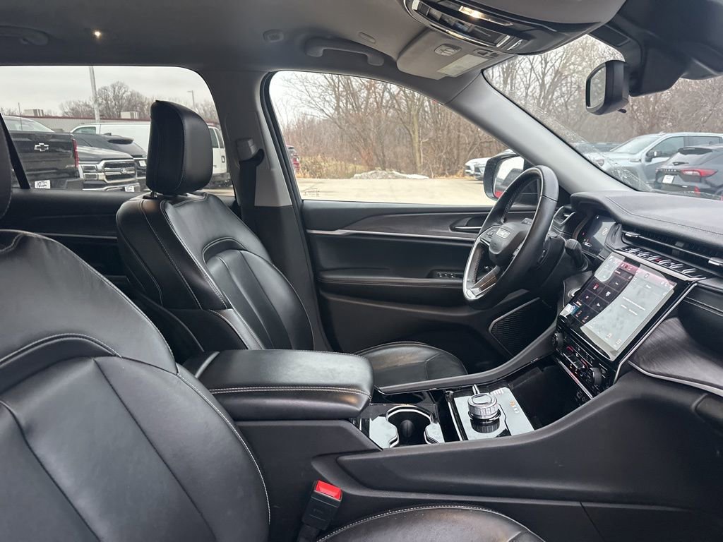 Used 2021 Jeep Grand Cherokee L Limited w/ Trailer Tow Group (B) image 14