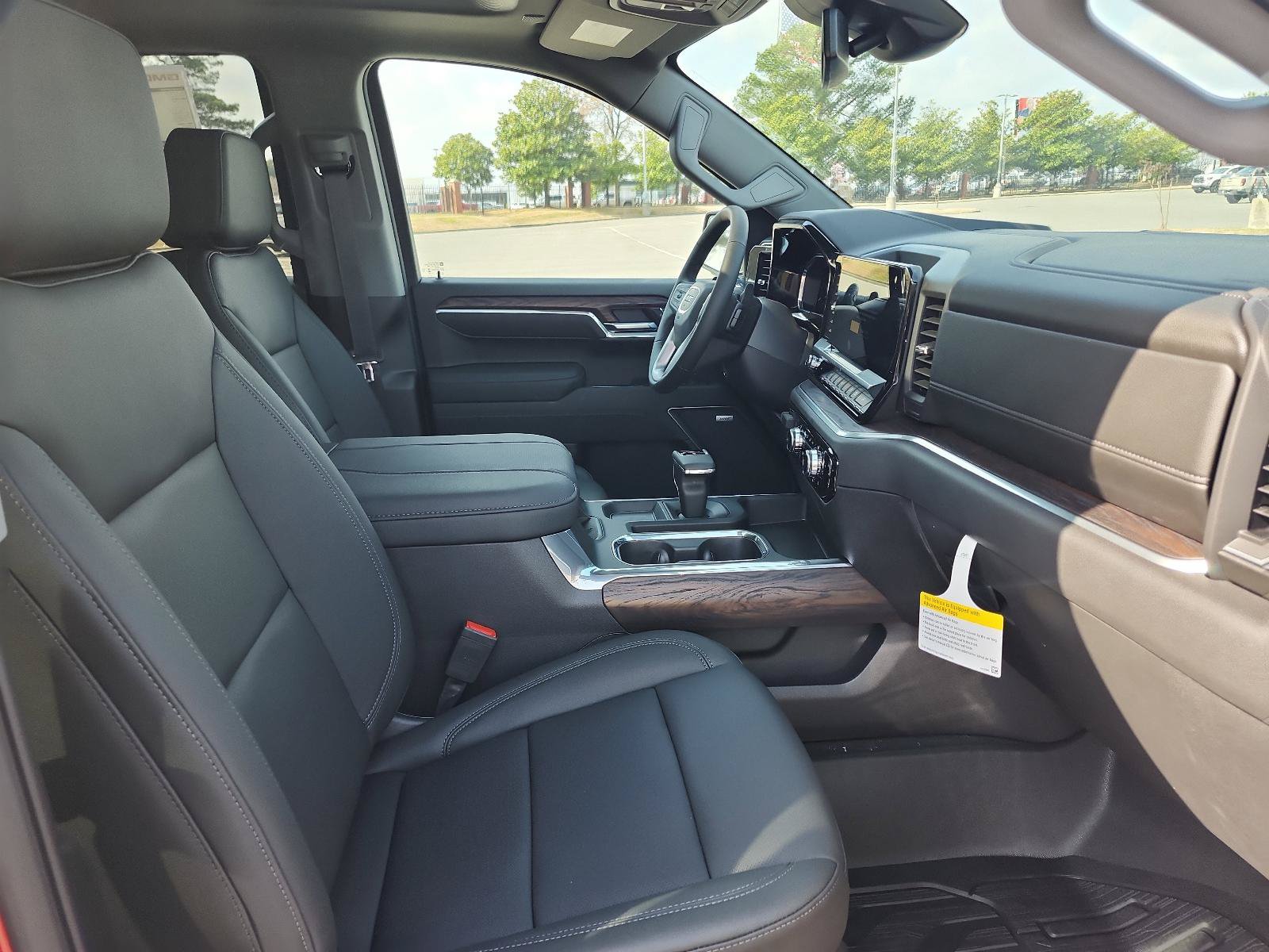 New 2026 GMC Sierra 1500 SLT w/ SLT Premium Plus Package AWD/4WD image 8