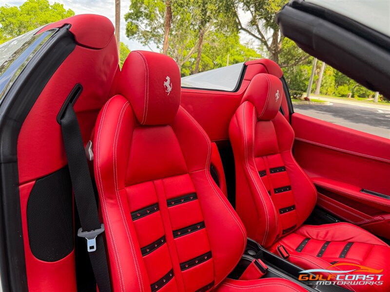 Used 2014 Ferrari 458 Spider RWD image 29