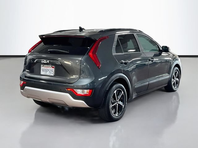 Used 2025 Kia Niro EX FWD image 7