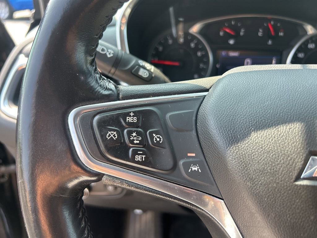 Used 2020 Chevrolet Equinox LT w/ Driver Convenience Package image 21