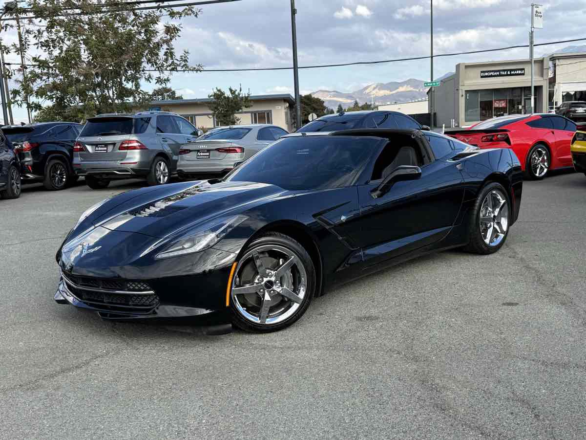 Used 2014 Chevrolet Corvette Stingray Coupe w/ 3LT Preferred Equipment Group image 4