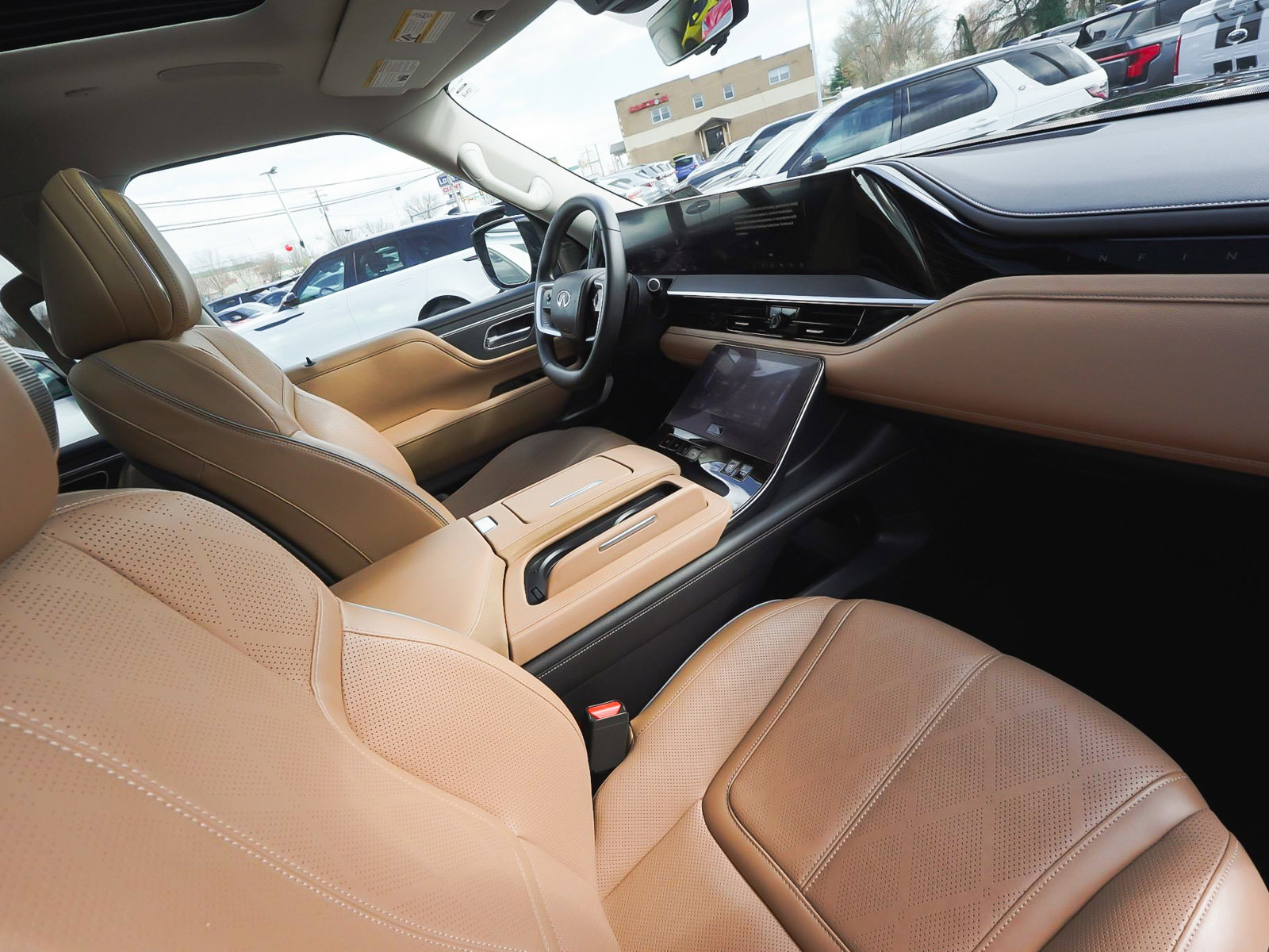 Used 2025 INFINITI QX80 Sensory AWD/4WD image 47