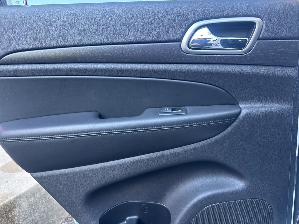 Used 2018 Jeep Grand Cherokee Altitude image 47