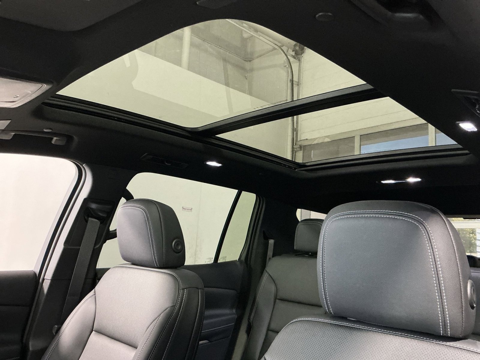 New 2026 Chevrolet Traverse LT FWD image 24