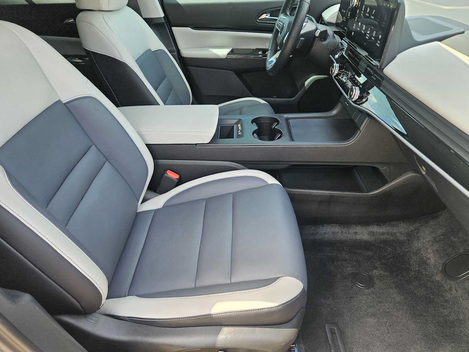 Certified 2025 Honda Prologue Touring image 14