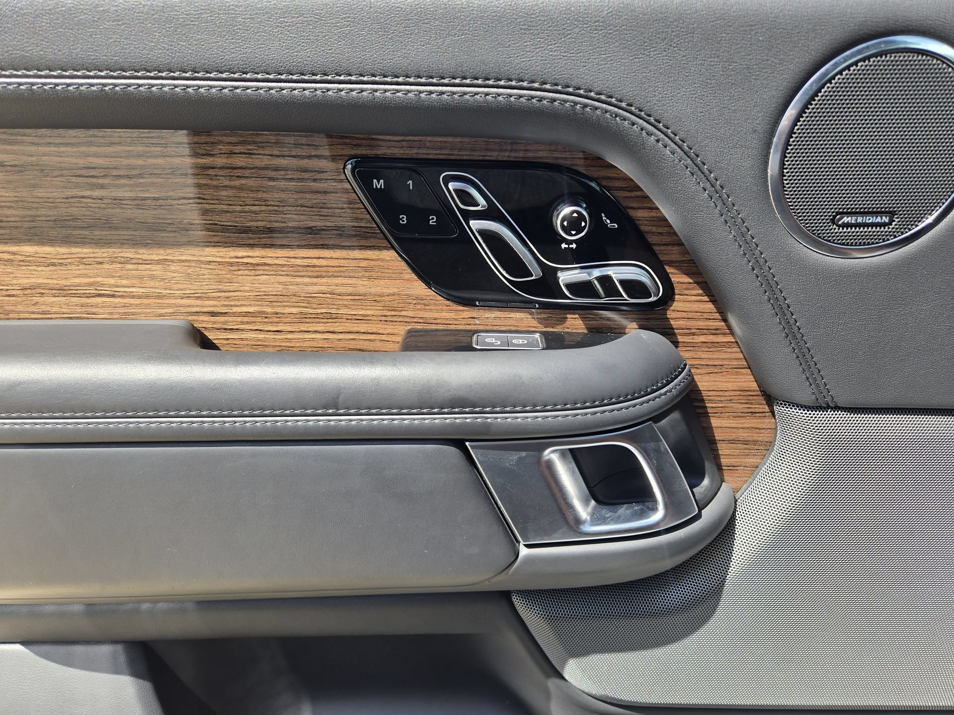 Used 2019 Land Rover Range Rover HSE AWD/4WD image 20