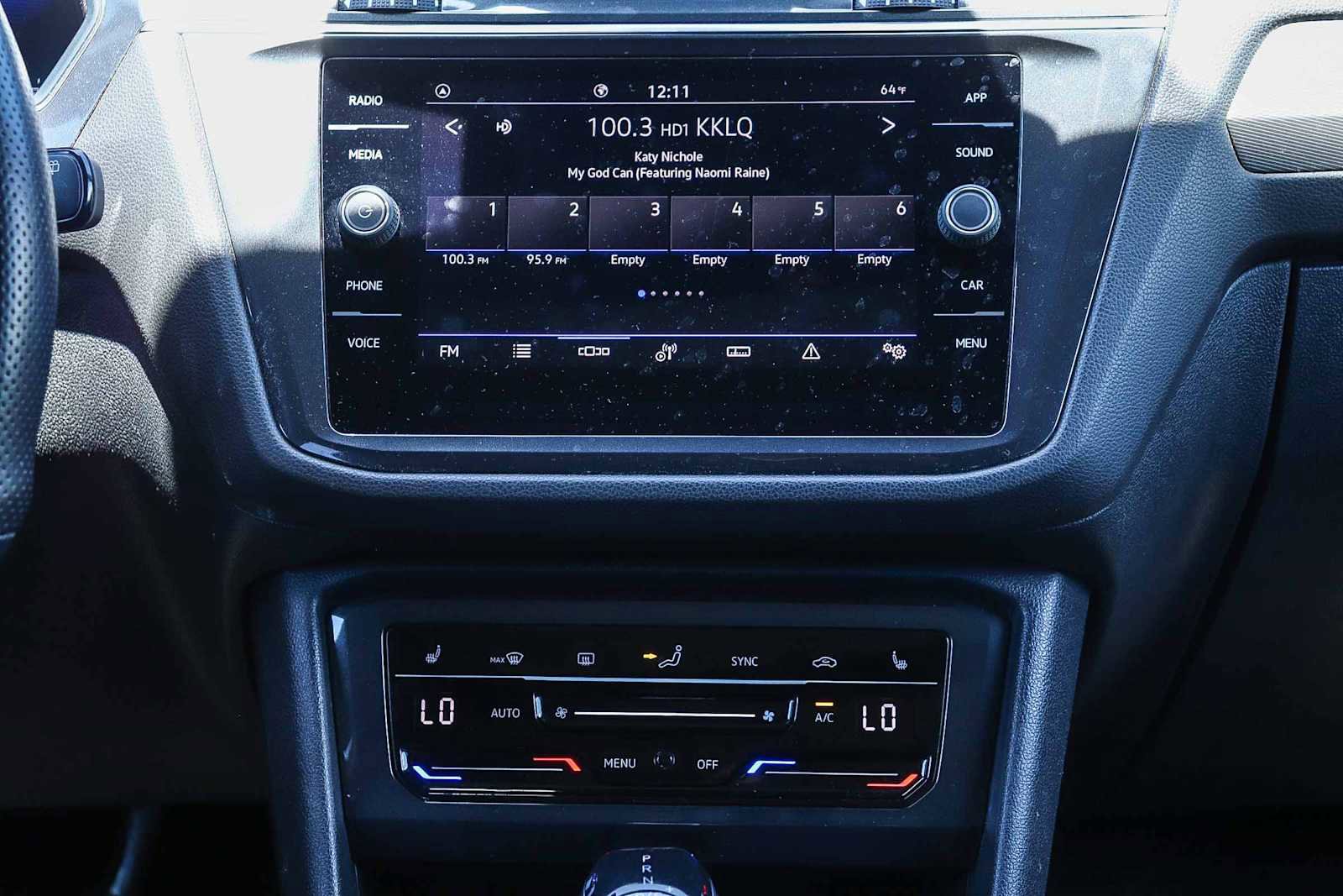 Certified 2022 Volkswagen Tiguan SE R-Line FWD image 13