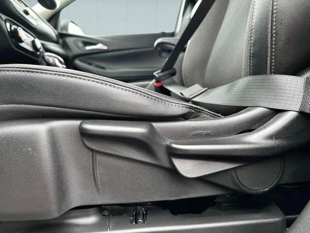 Used 2022 Buick Encore GX Preferred w/ Sport Touring Package FWD image 13