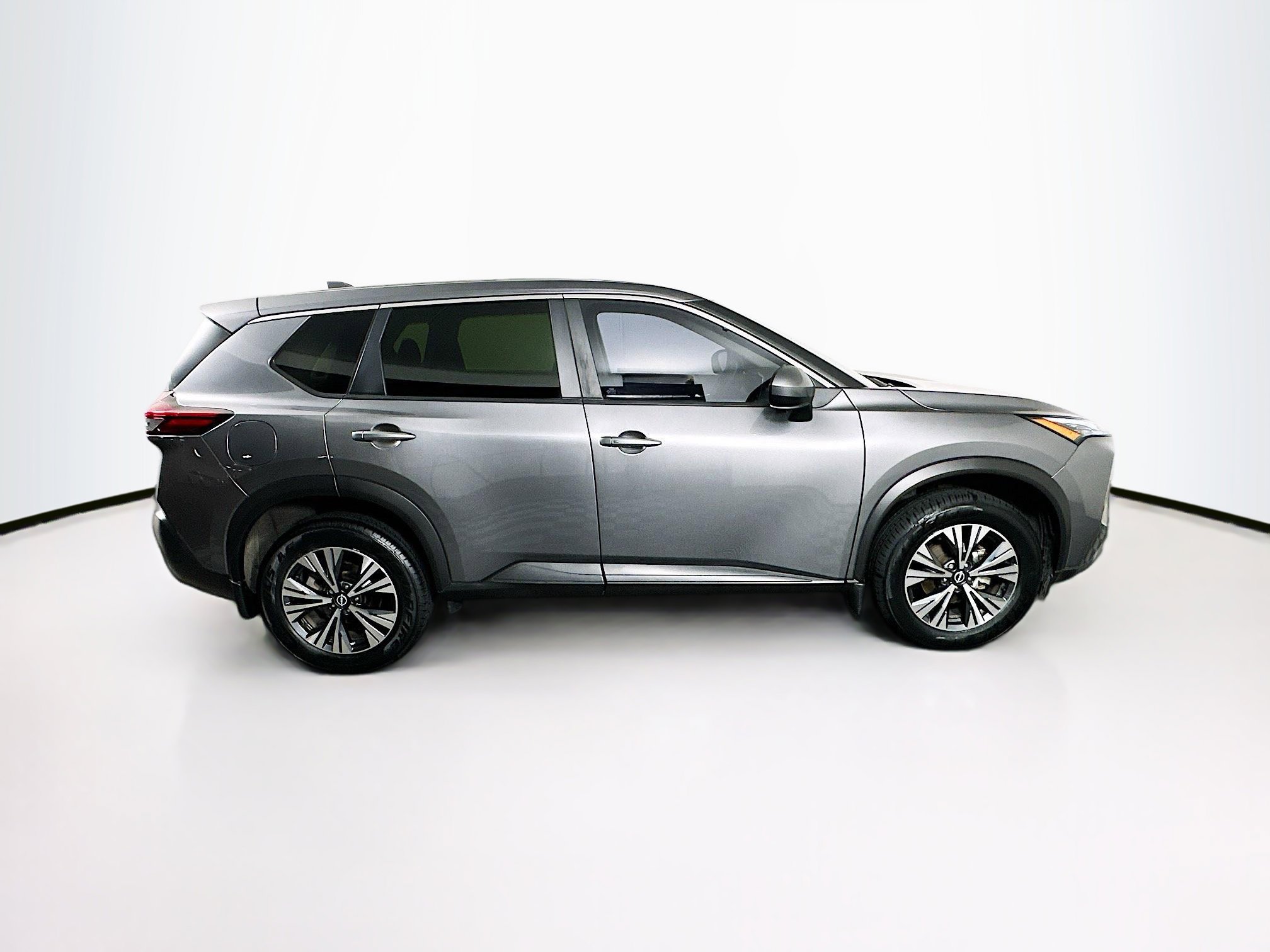 Used 2023 Nissan Rogue SV FWD image 10