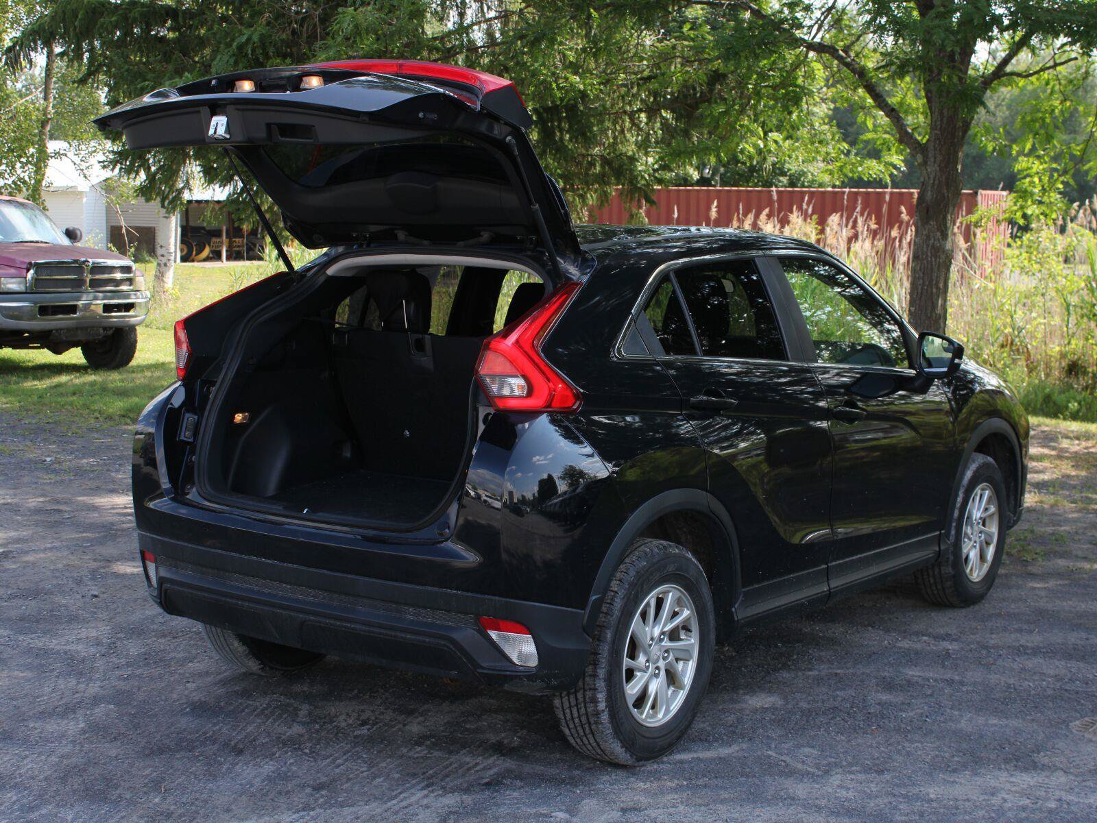 Used 2019 Mitsubishi Eclipse Cross ES AWD/4WD image 7