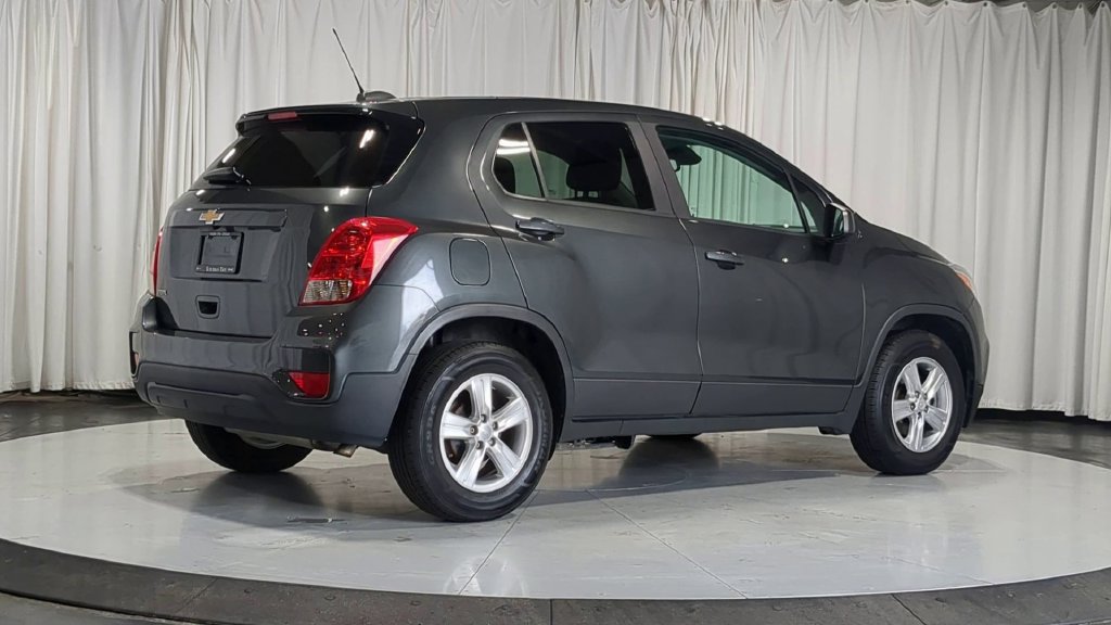 Used 2019 Chevrolet Trax LS w/ Tint and Cruise Package FWD image 10
