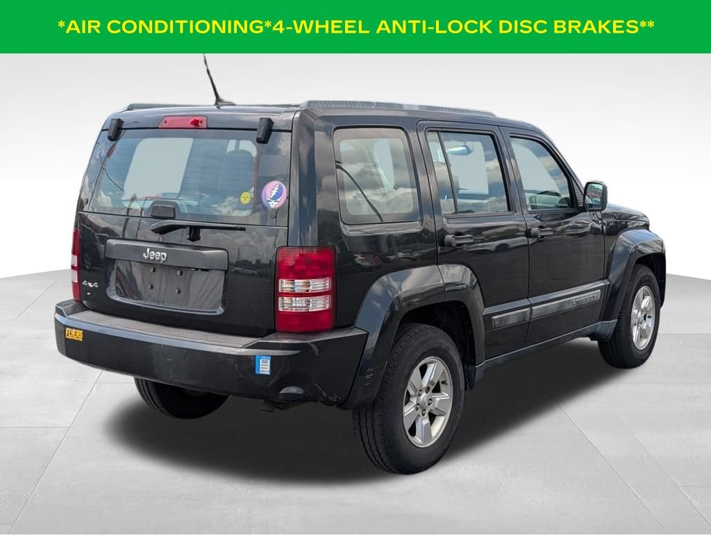 Used 2011 Jeep Liberty Sport AWD/4WD image 6