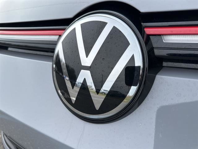 Used 2024 Volkswagen GTI SE image 9