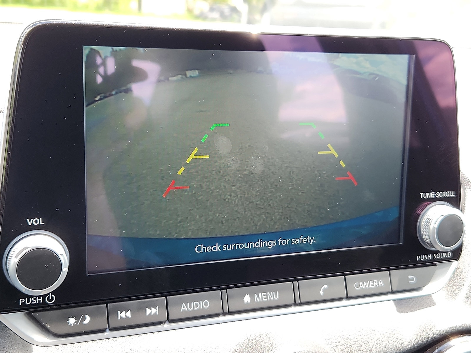 Used 2025 Nissan Sentra SV FWD image 17