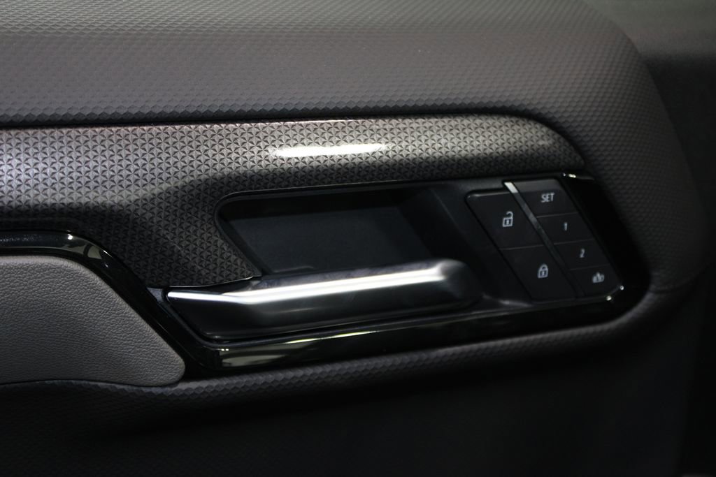 New 2026 Chevrolet Silverado 1500 ZR2 image 46