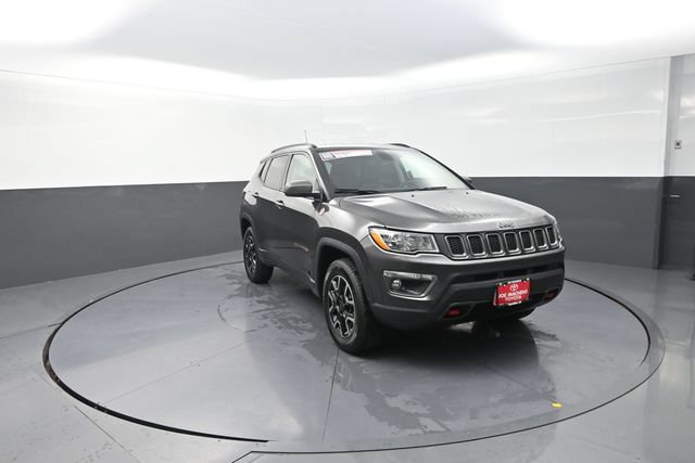 Used 2019 Jeep Compass Trailhawk AWD/4WD image 13