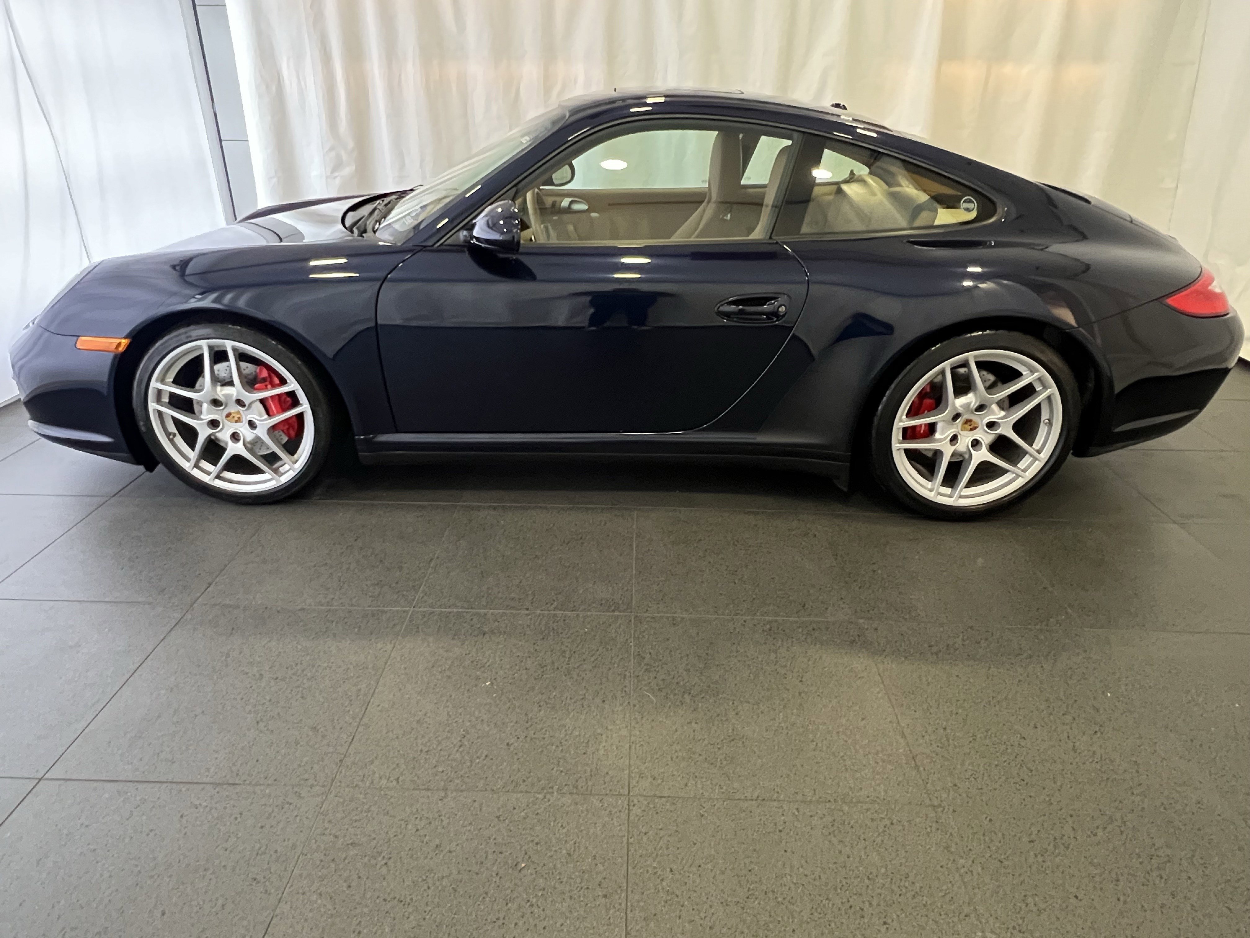 Used 2010 Porsche 911 Carrera 4S image 2