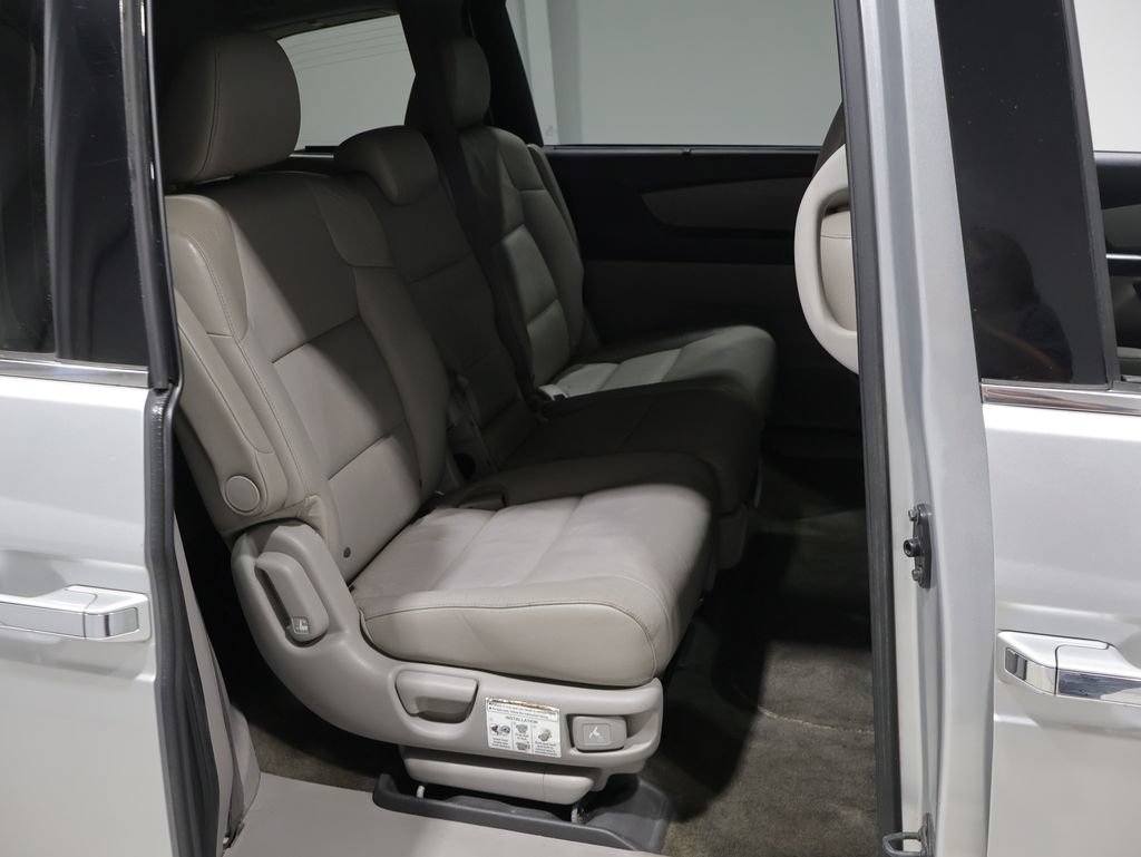 Used 2012 Honda Odyssey Touring image 19