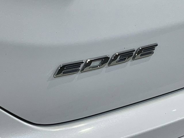Used 2020 Ford Edge ST w/ Equipment Group 401A AWD/4WD image 11