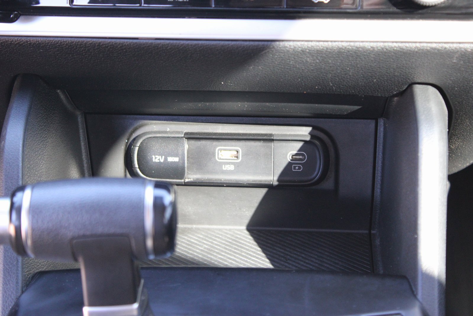 Used 2025 Kia Sportage LX image 21