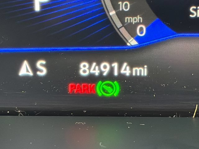 Used 2022 Volkswagen Tiguan SE w/ Panoramic Sunroof Package FWD image 28