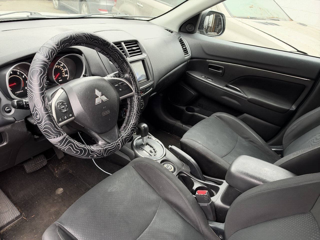 Used 2015 Mitsubishi Outlander Sport ES AWD/4WD image 9
