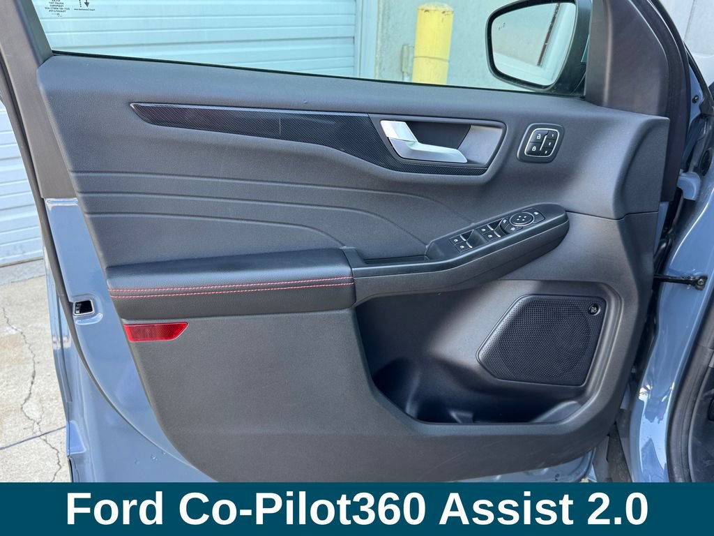 Used 2023 Ford Escape ST-Line Select w/ Tech Pack #2 AWD/4WD image 16