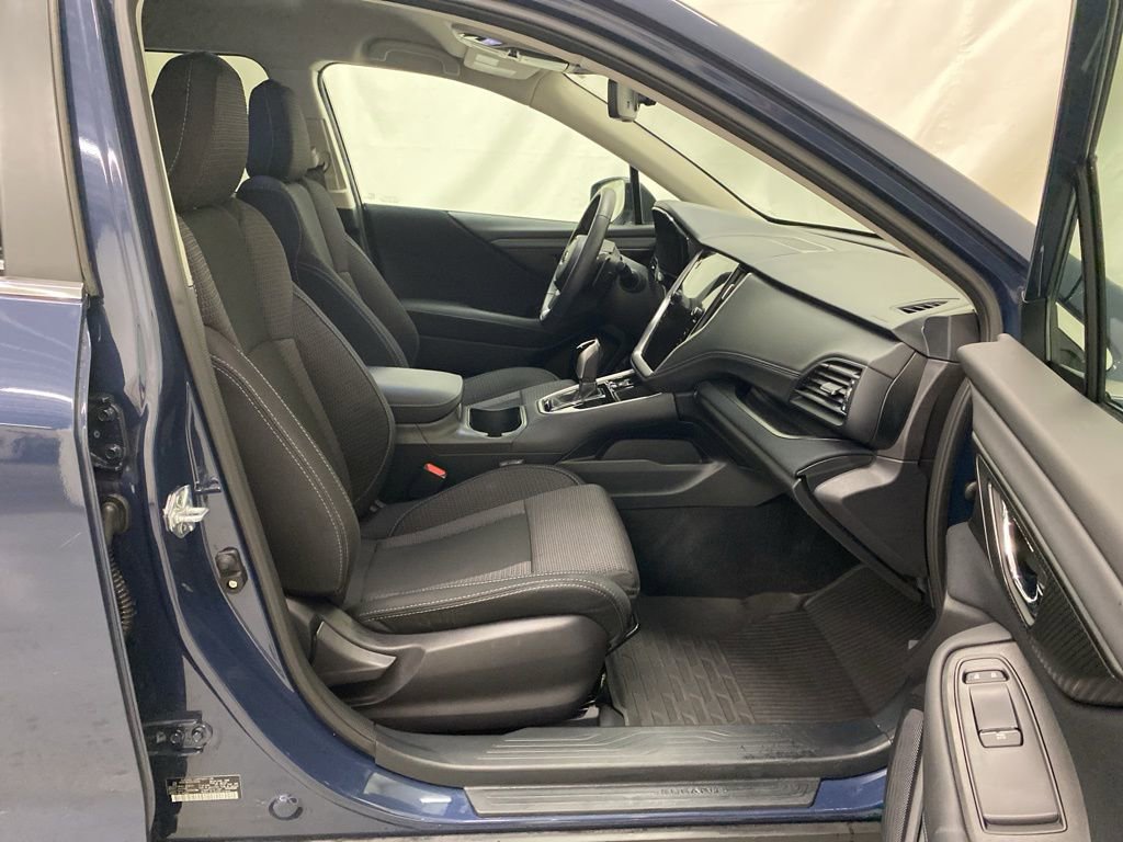 Used 2025 Subaru Outback Premium w/ Popular Package #1A image 15