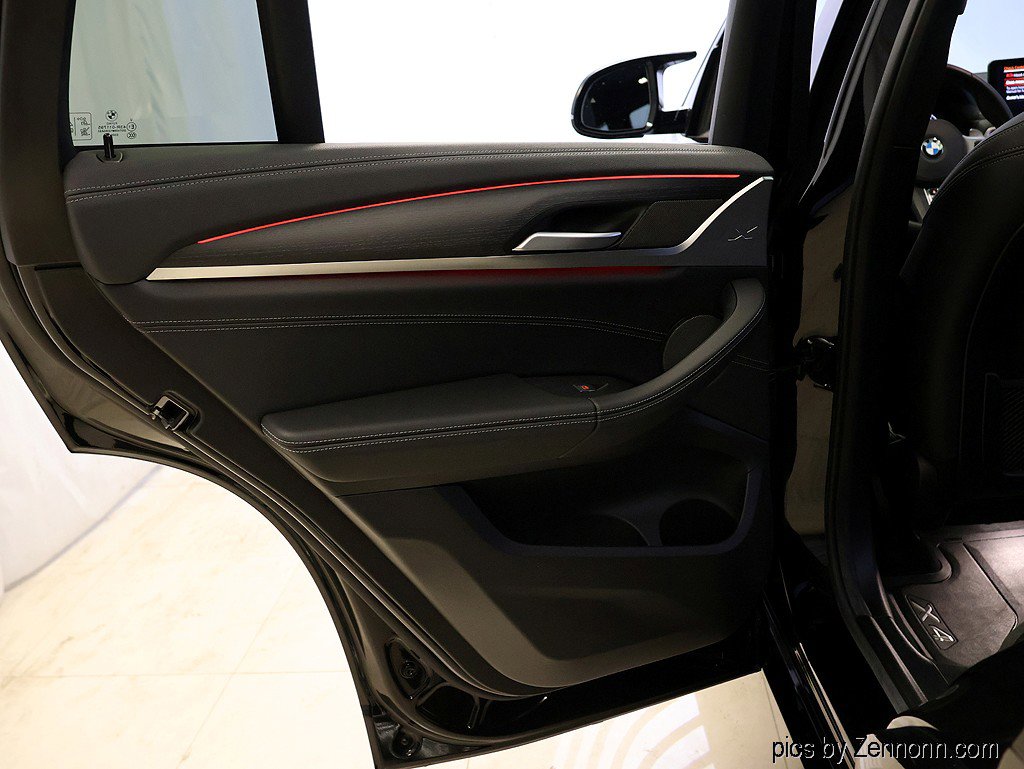 Certified 2024 BMW X4 M40i image 31