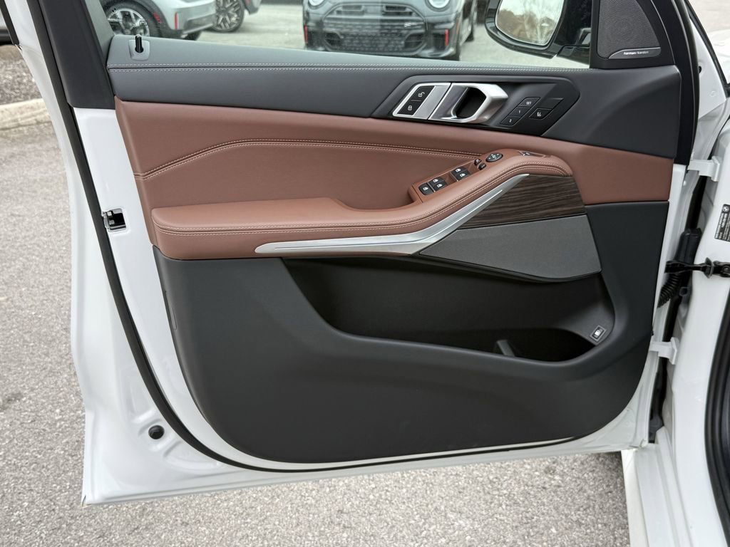 New 2026 BMW X5 xDrive50e w/ Executive Package image 12