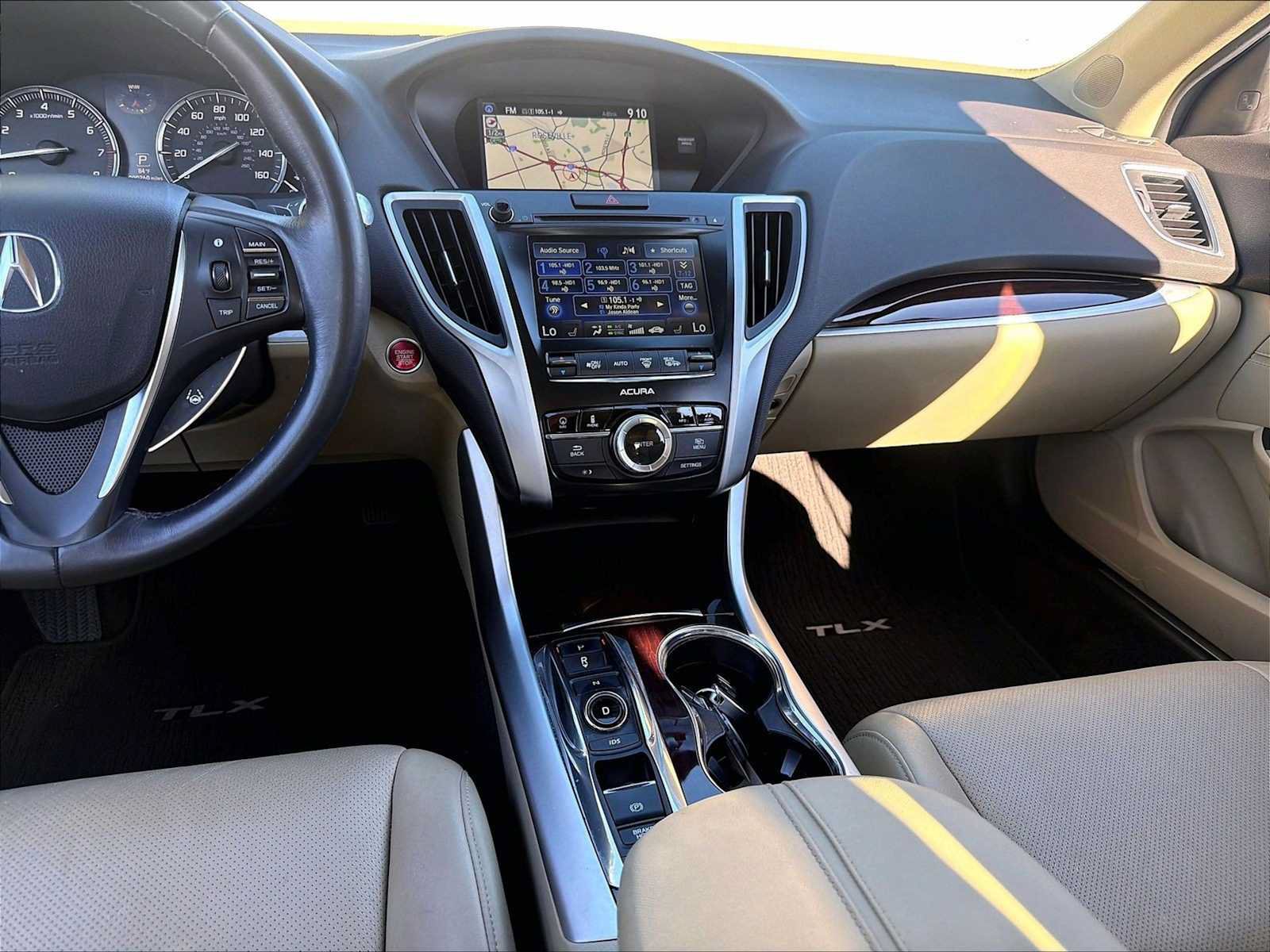 Used 2015 Acura TLX w/ Technology Package FWD image 9