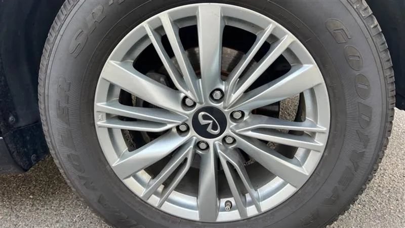 Used 2019 INFINITI QX80 Luxe w/ 22" Wheel Package RWD image 30