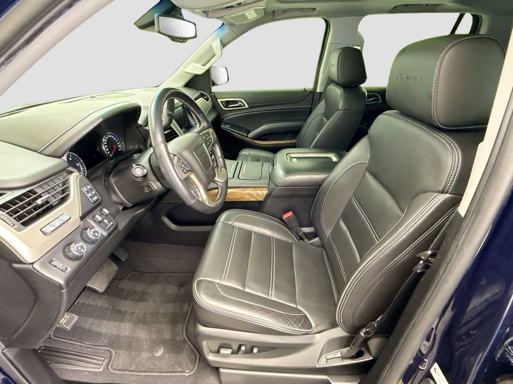 Used 2020 GMC Yukon Denali w/ Denali Ultimate Package image 18
