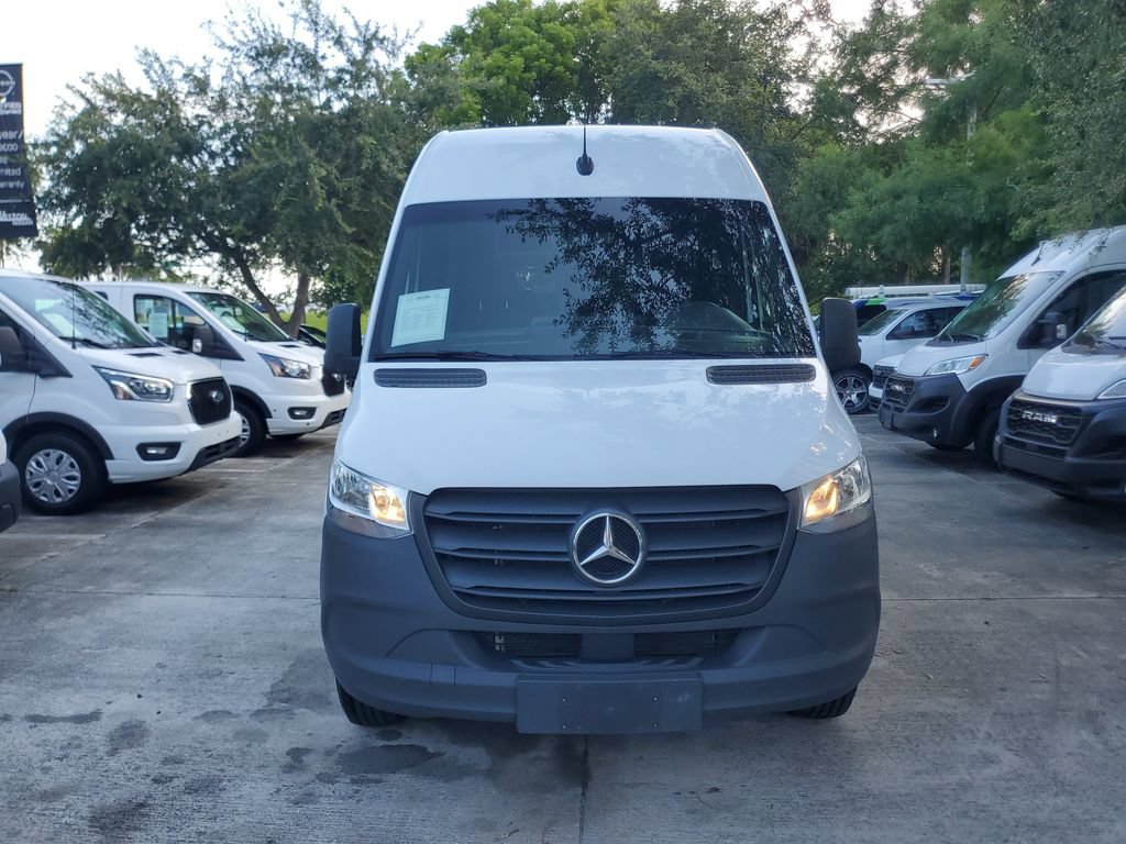 Used 2024 Mercedes-Benz Sprinter 2500 image 8