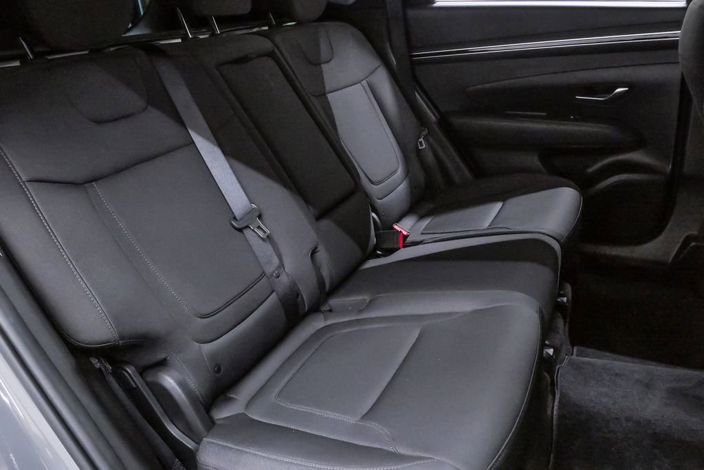 Certified 2024 Hyundai Tucson SE image 11