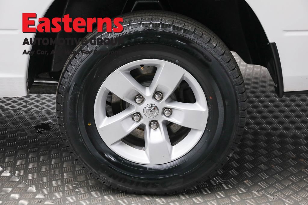 Used 2020 RAM 1500 Classic SLT image 8