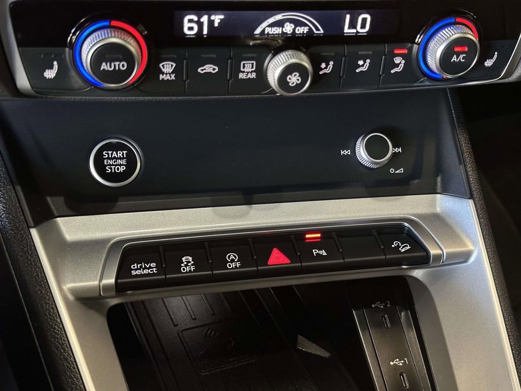 Used 2025 Audi Q3 2.0T Premium w/ Convenience Package AWD/4WD image 33