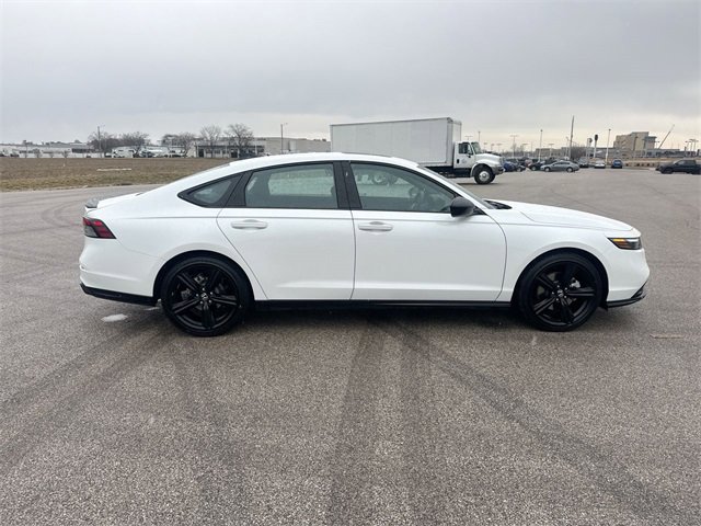 Used 2025 Honda Accord Sport image 14