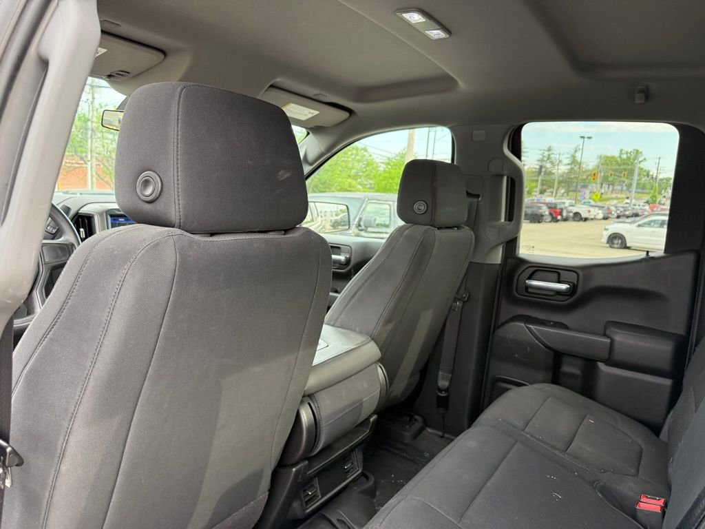 Used 2020 Chevrolet Silverado 1500 Custom w/ Custom Value Package AWD/4WD image 23