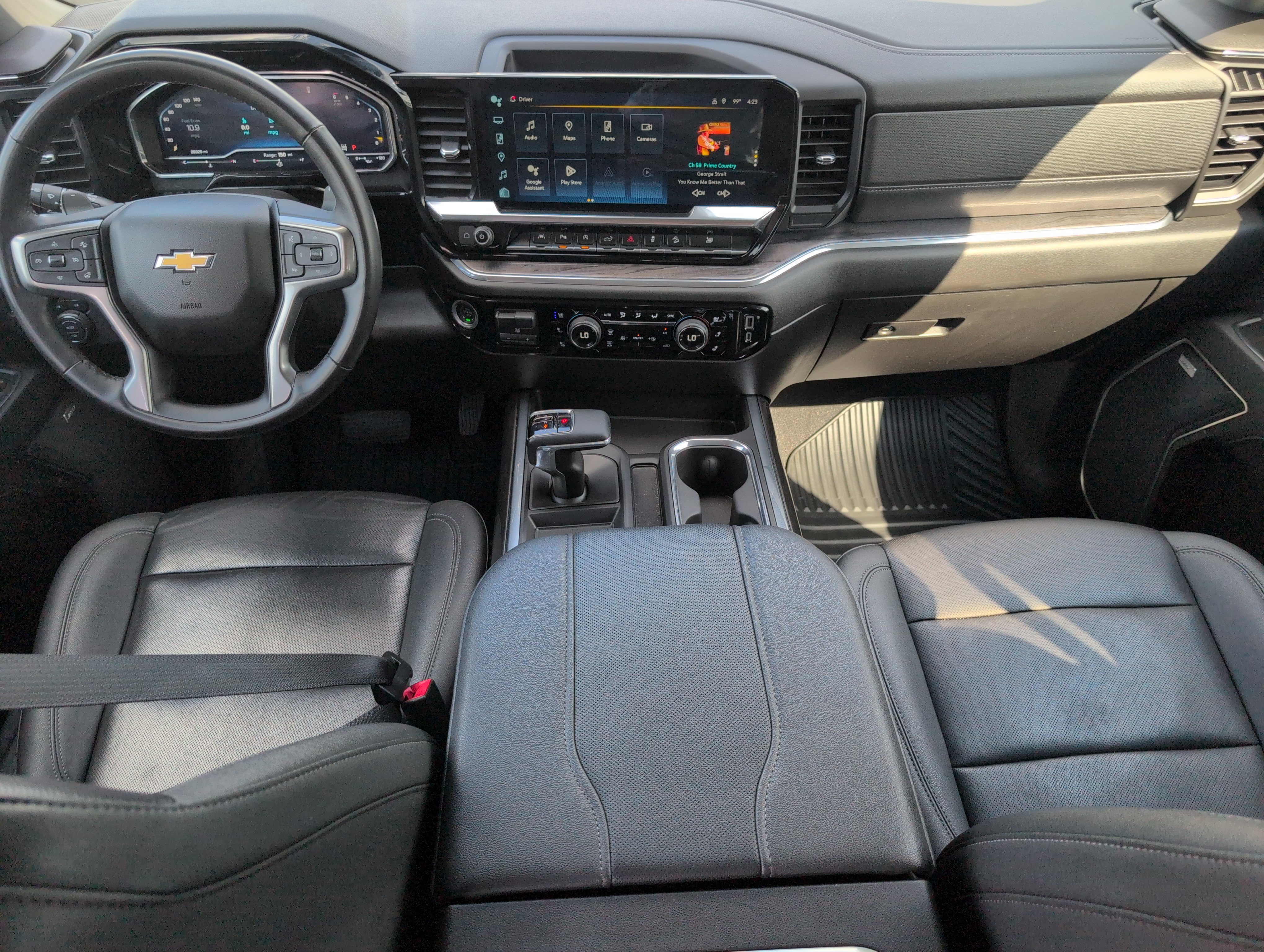 Used 2024 Chevrolet Silverado 1500 LTZ w/ LTZ Premium Package AWD/4WD image 31