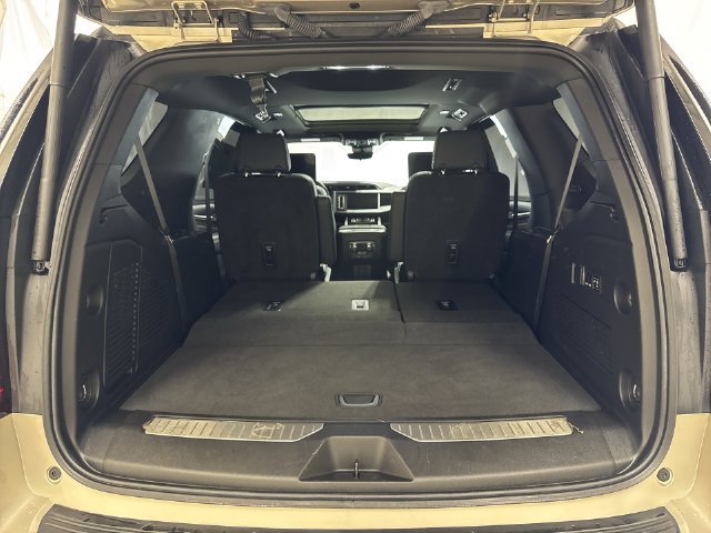 Used 2024 GMC Yukon Denali w/ Advanced Technology Package AWD/4WD image 31