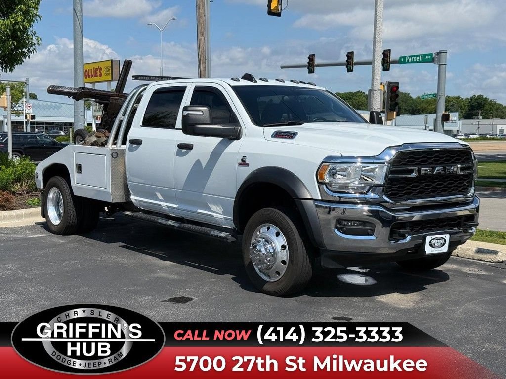 Used 2024 RAM 5500 Tradesman w/ Chrome Appearance Group AWD/4WD video 1