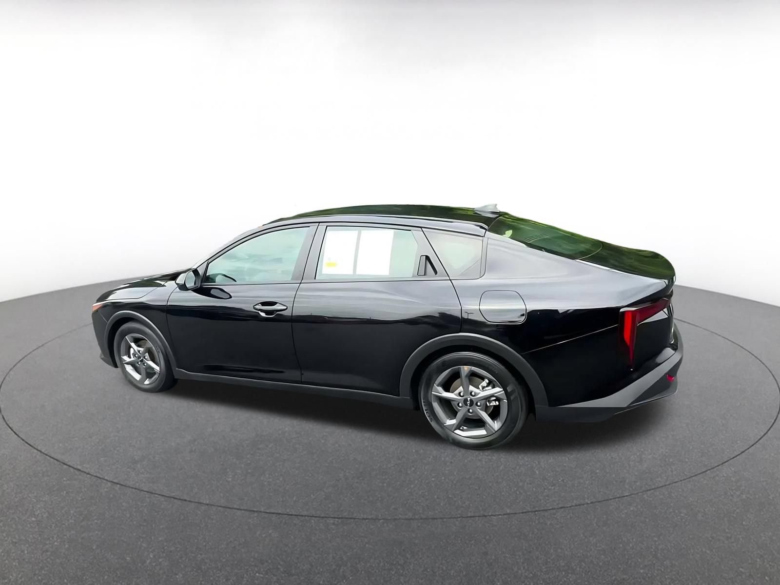 Used 2026 Kia K4 FWD image 10