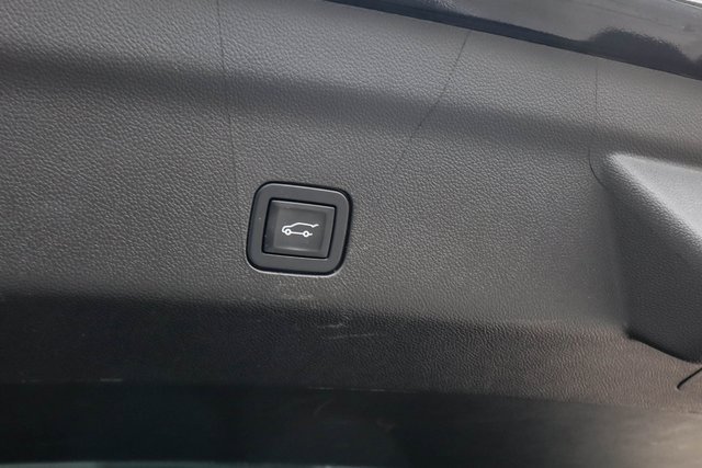 Used 2022 GMC Yukon SLT w/ SLT Premium Package image 63