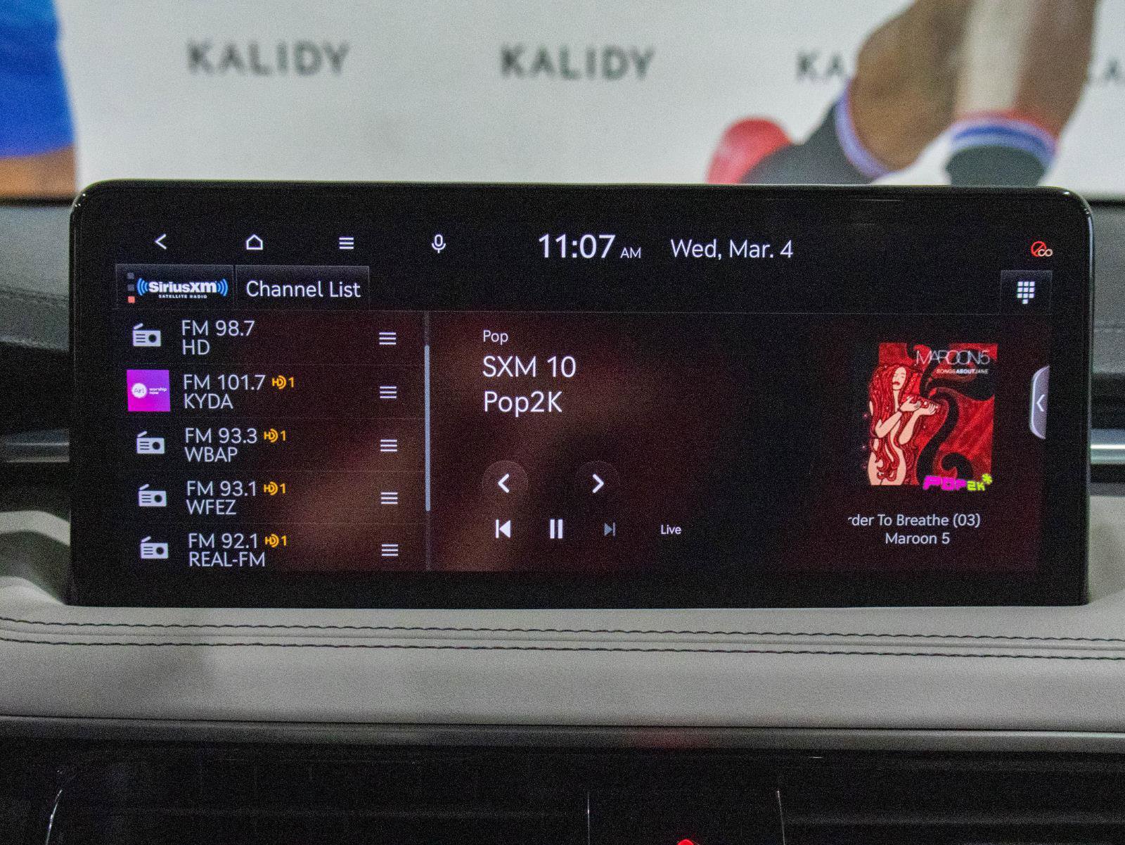 Used 2024 Genesis G70 2.5T image 9